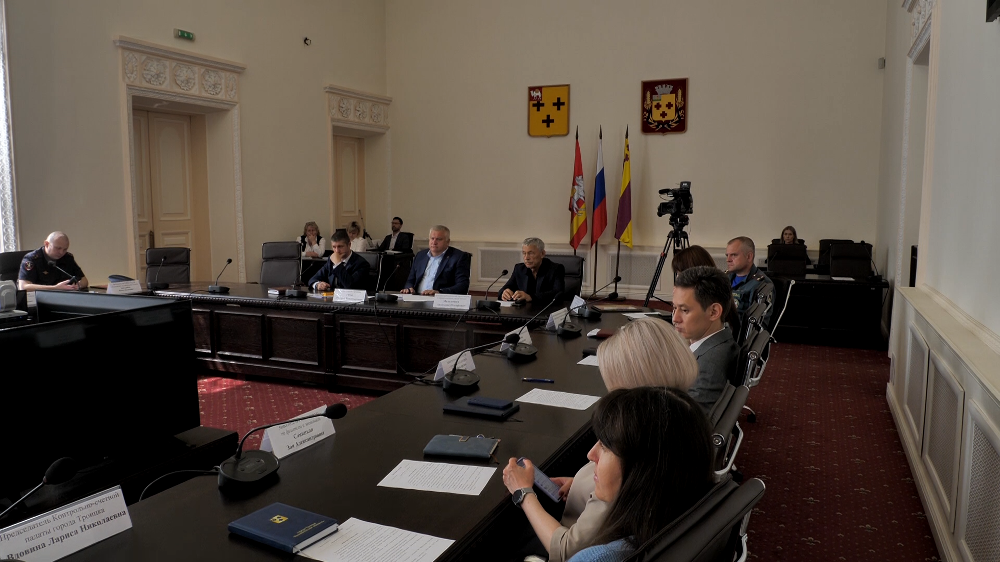 В Троицке прошло ежемесячное аппаратное совещание