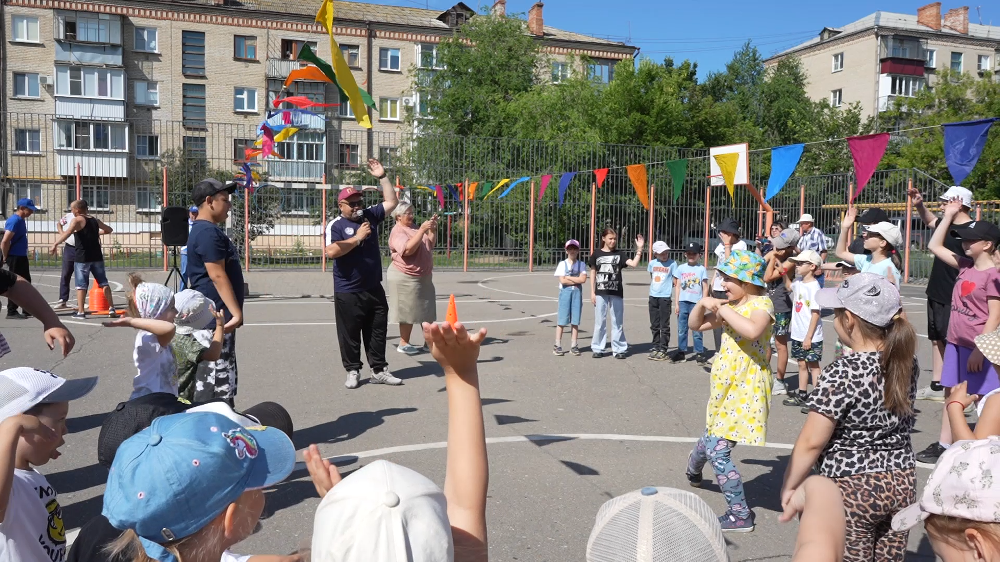Спортивный праздник двора