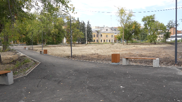 Благоустройство сквера в п.Жиркомбинат продолжается