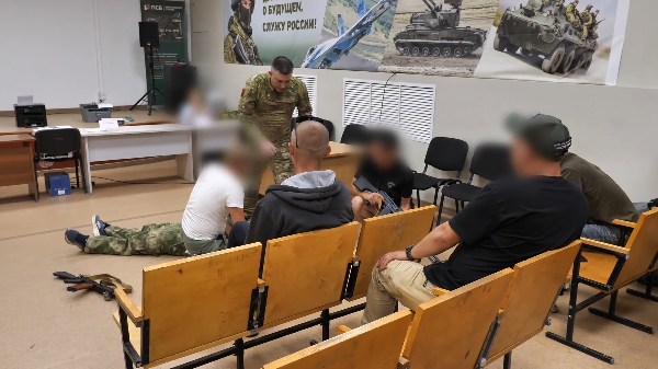 Южноуральцы встают на защиту Родины