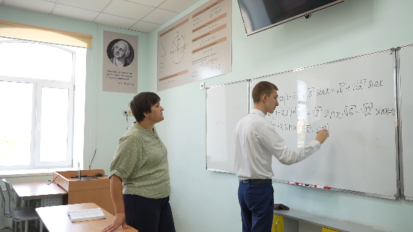 Выпускники МБОУ «Лицей №13» набрали 100 баллов по итогам ЕГЭ