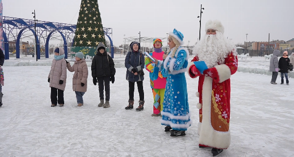 В ПКиО им.Томина открыли ледовый каток