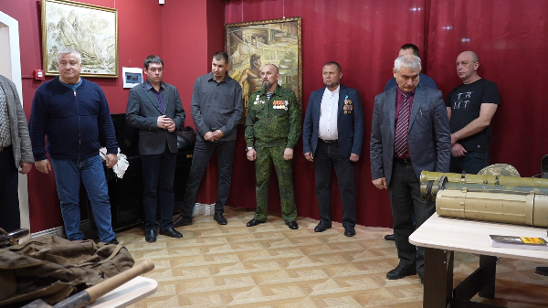 Д.Гатов вновь передал в МБУ «Троицкий краеведческий музей» трофеи из зоны СВО