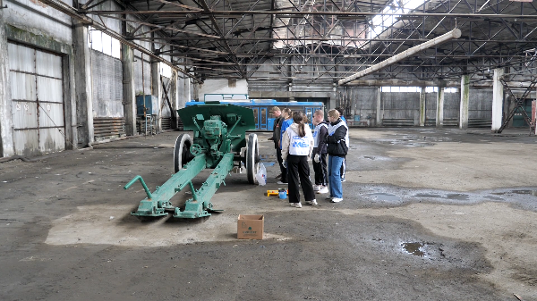 В Троицке появились две гаубицы М-30